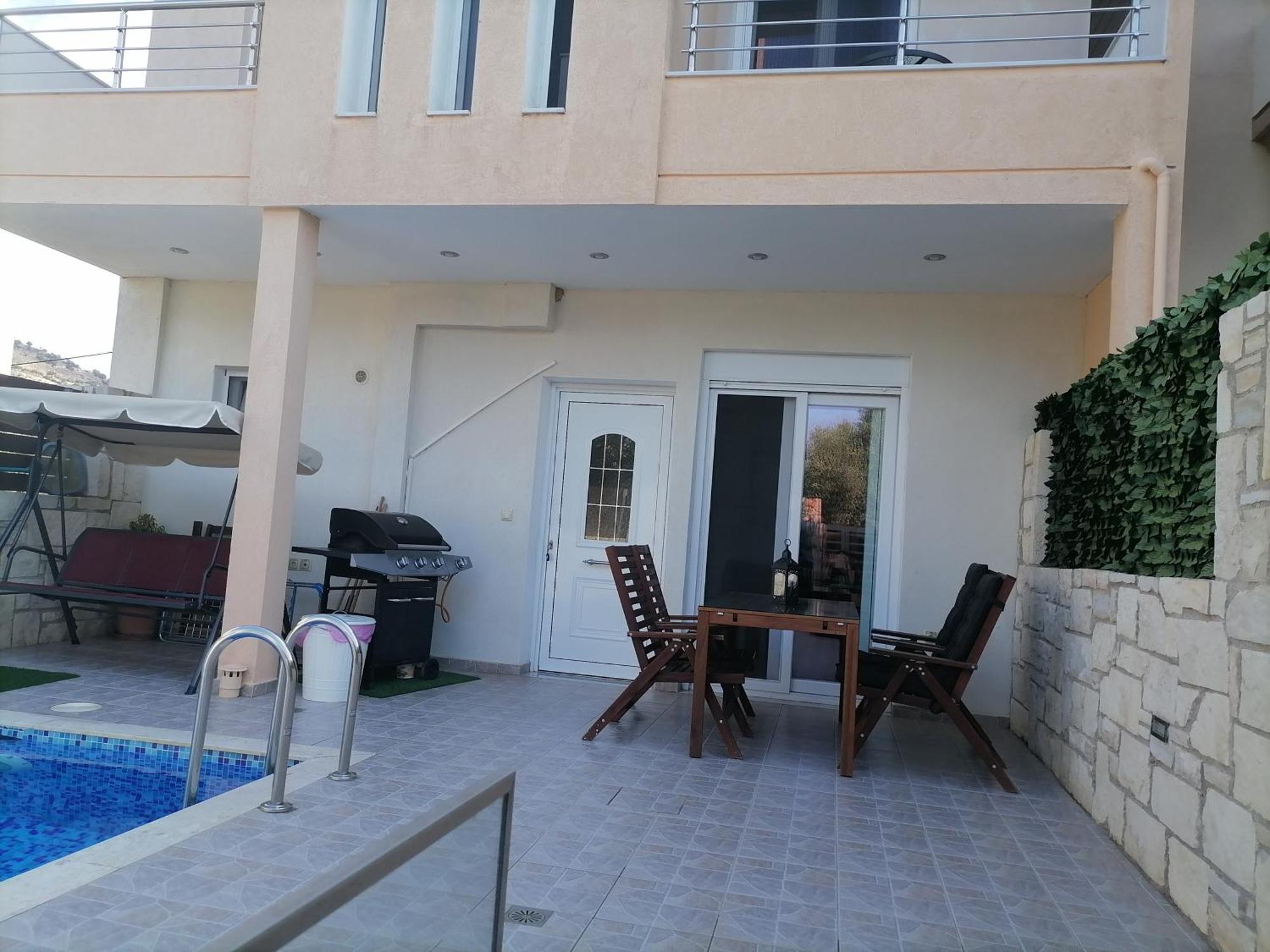 “Theeporto” Maisonette With Pool Gouves Exterior photo